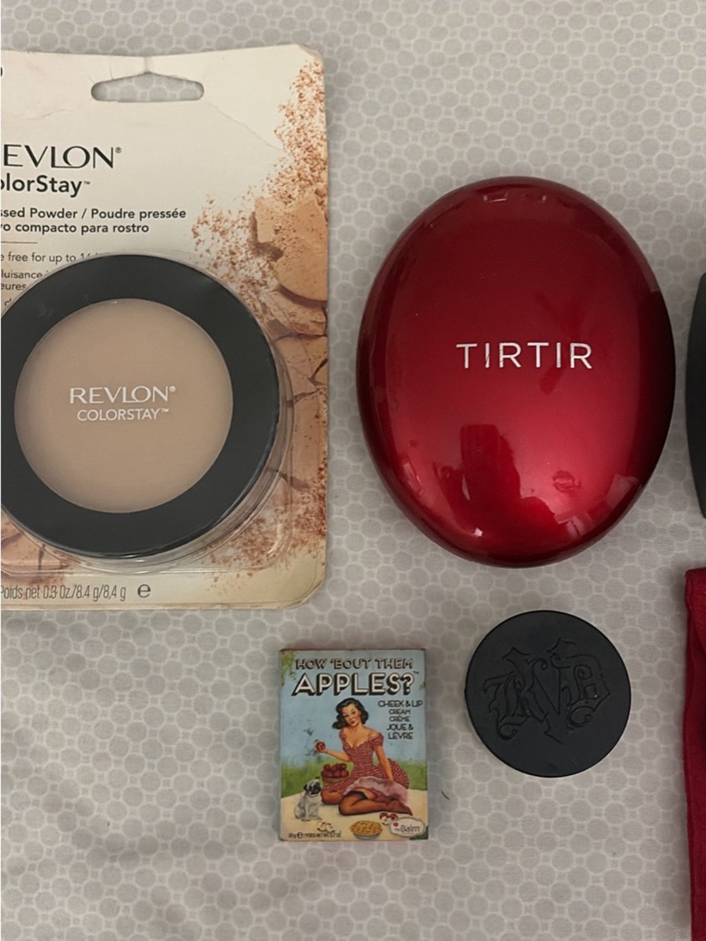 Clarins Red Translucent Compact Powder - Picture 2 of 10